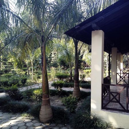 Rhino Lodge Bardia Pvt Ltd Bardiya Exterior foto