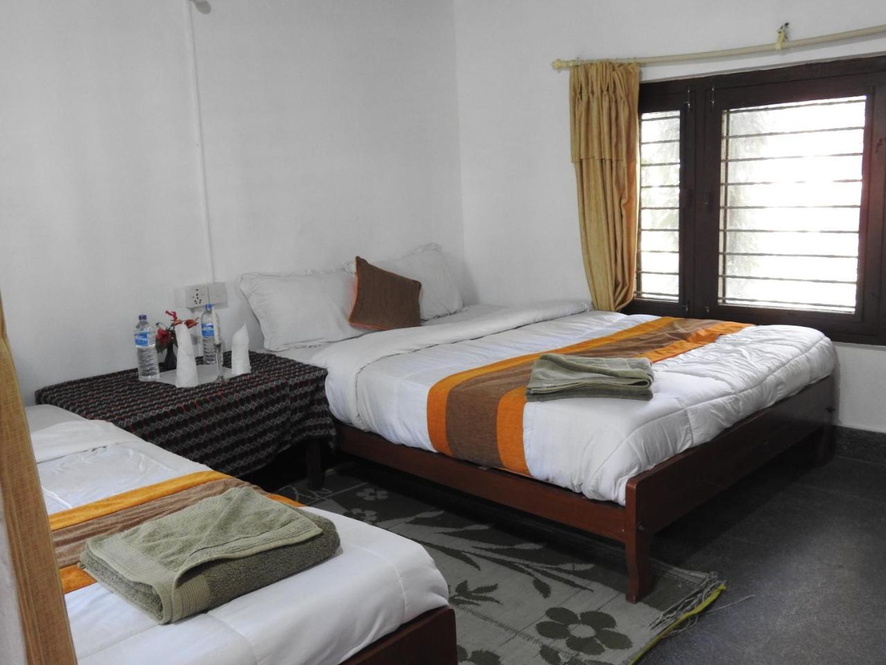 Rhino Lodge Bardia Pvt Ltd Bardiya Exterior foto