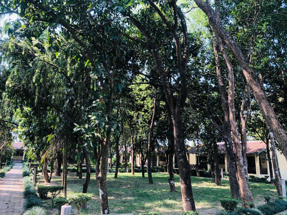 Rhino Lodge Bardia Pvt Ltd Bardiya Exterior foto