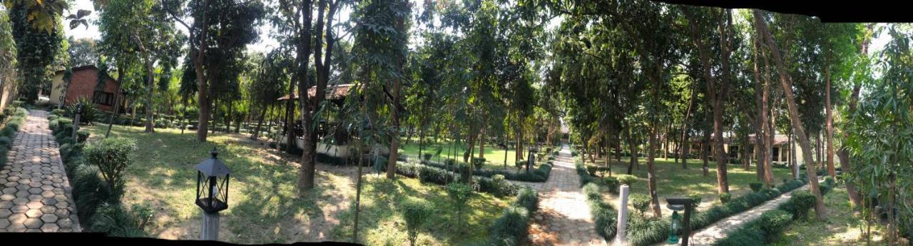Rhino Lodge Bardia Pvt Ltd Bardiya Exterior foto